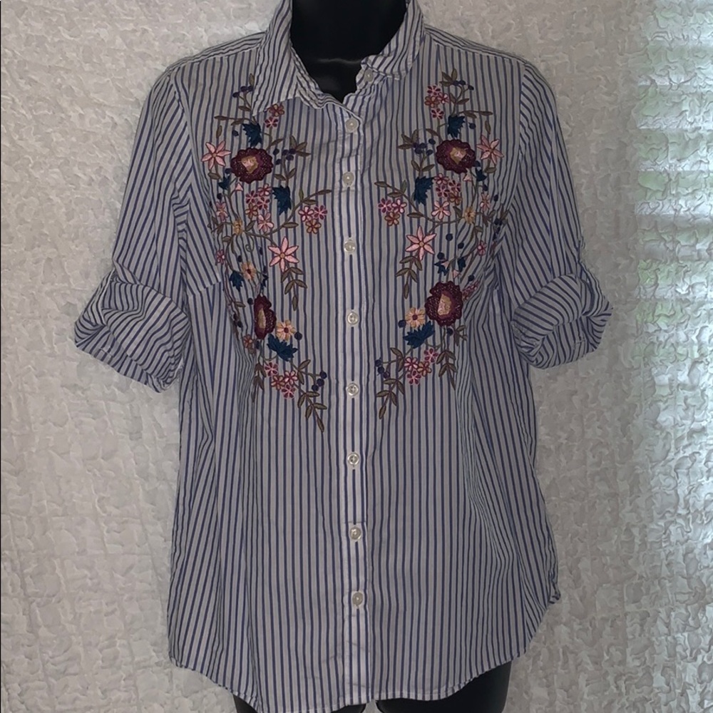 Croft & Barrow button down top